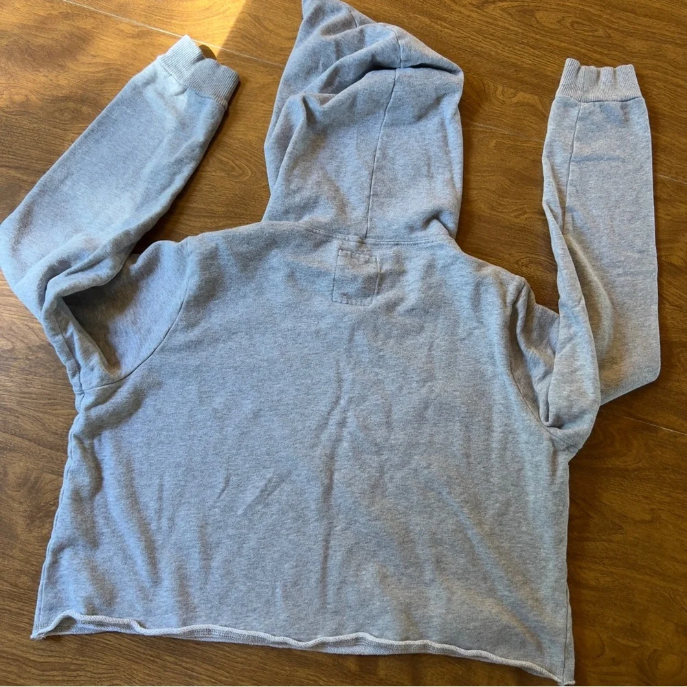✅ 3/$20 YALE by Cactus + Pearl Gray Hooded Sweatshirt Top Junior size L